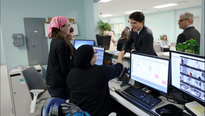 Prime Minister Visits 625 Powell St. Treatment Centre in March 2017 (Courtesy Twitter)